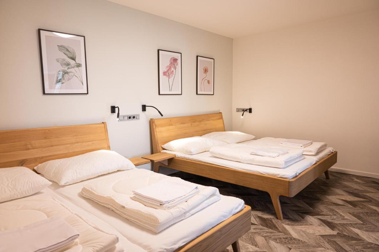 Art Hostel & Apartments Dvur Kralove nad Labem Exterior photo